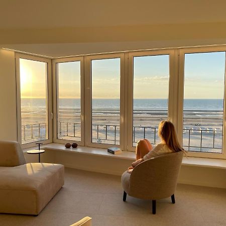 Zeedijk Oostduinkerke frontaal zeezicht - volledig gerenoveerd 2022! Appartement Buitenkant foto